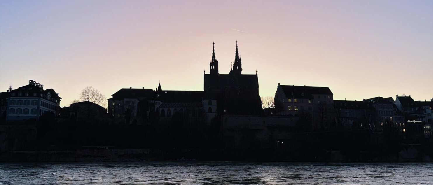 Matthias Maier | Stories | Week 51 2023 - Silhouette of Basel cathedral