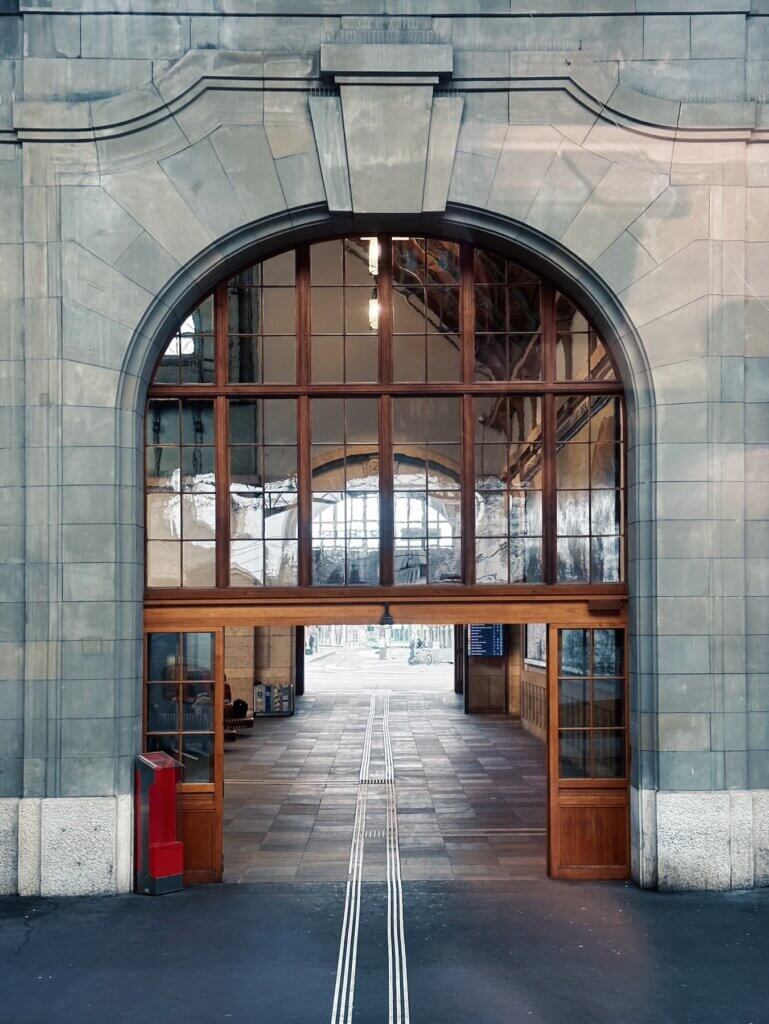 Matthias Maier | Train station entrance
