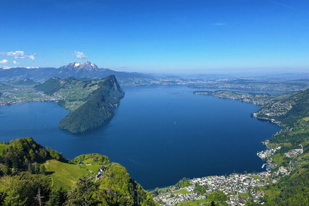 Matthias Maier | Stories | Week 19 2024 | View over Lake Lucern to mount Pilatus