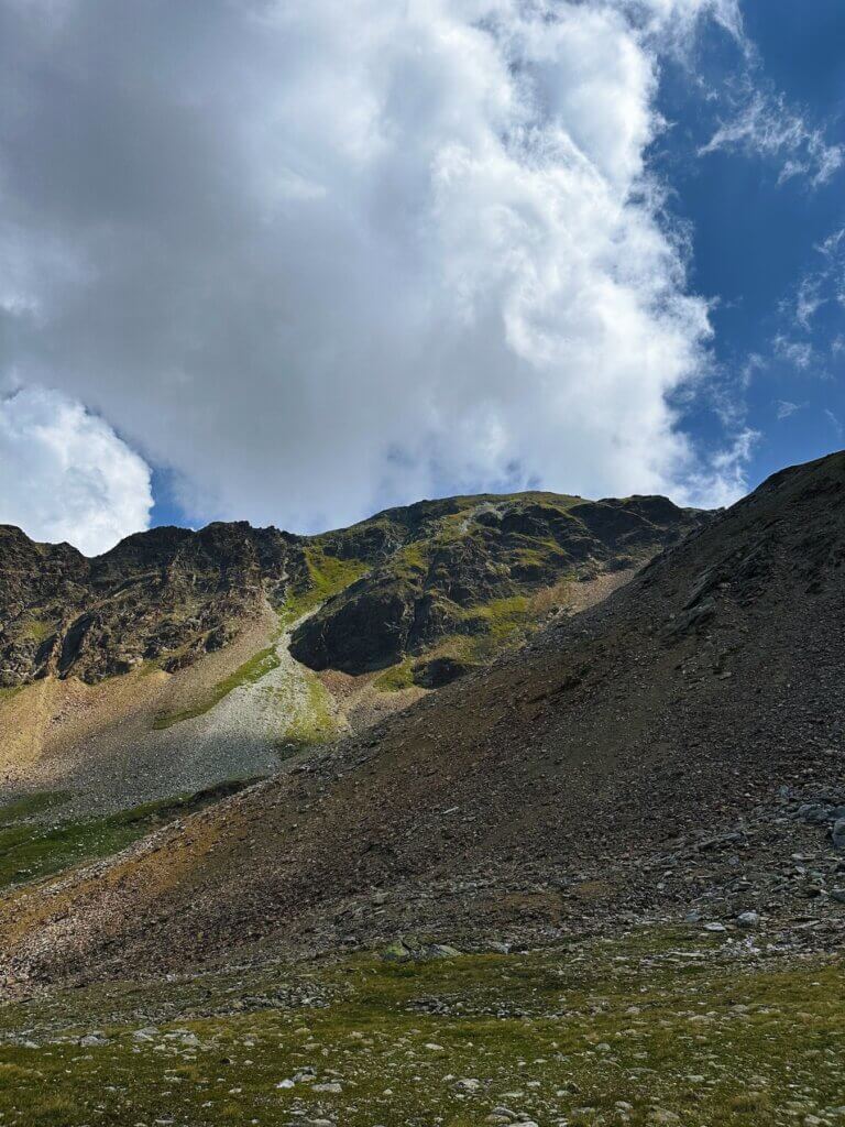 Matthias Maier | Hiking downhill