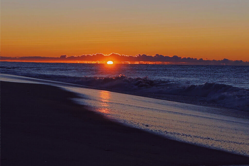 Matthias Maier | Stories | Week 36 2024 | Sunrise on the beach