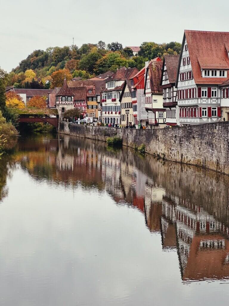 Matthias Maier | Reflecting houses