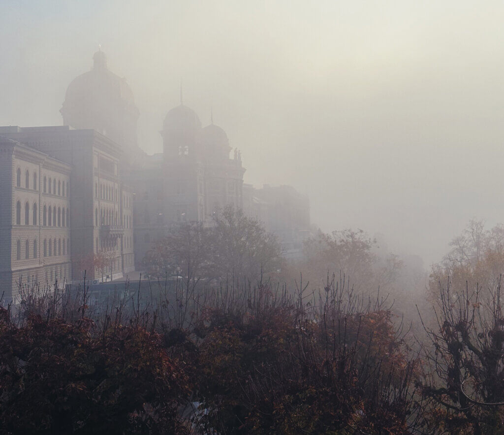 Matthias Maier | Stories | Week 44 2024 | Swiss Parliament in the fog