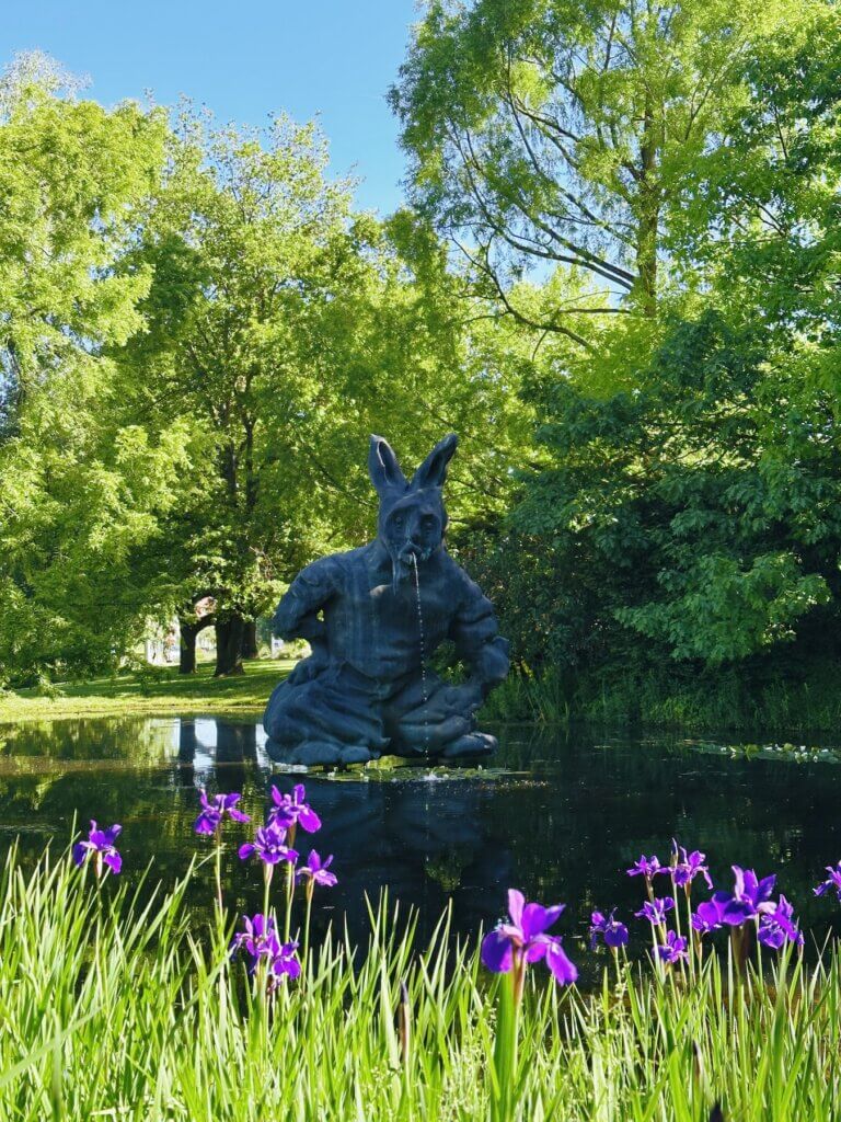 Matthias Maier | Frog pond with art