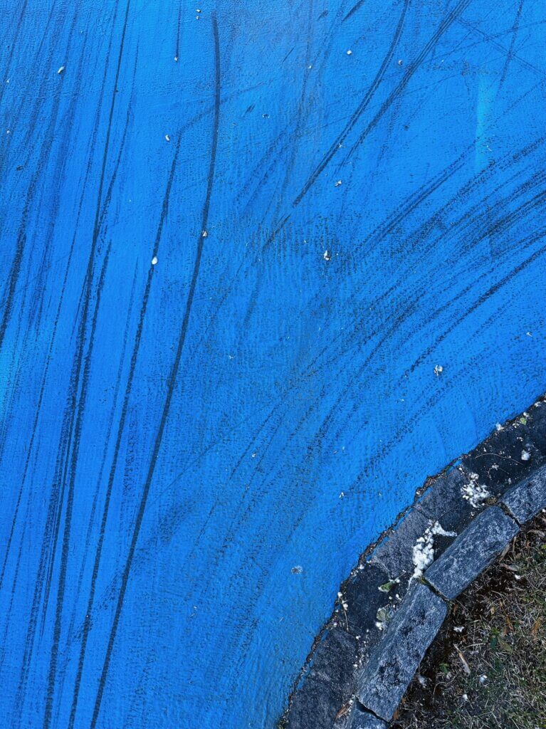Matthias Maier | Black marks on blue