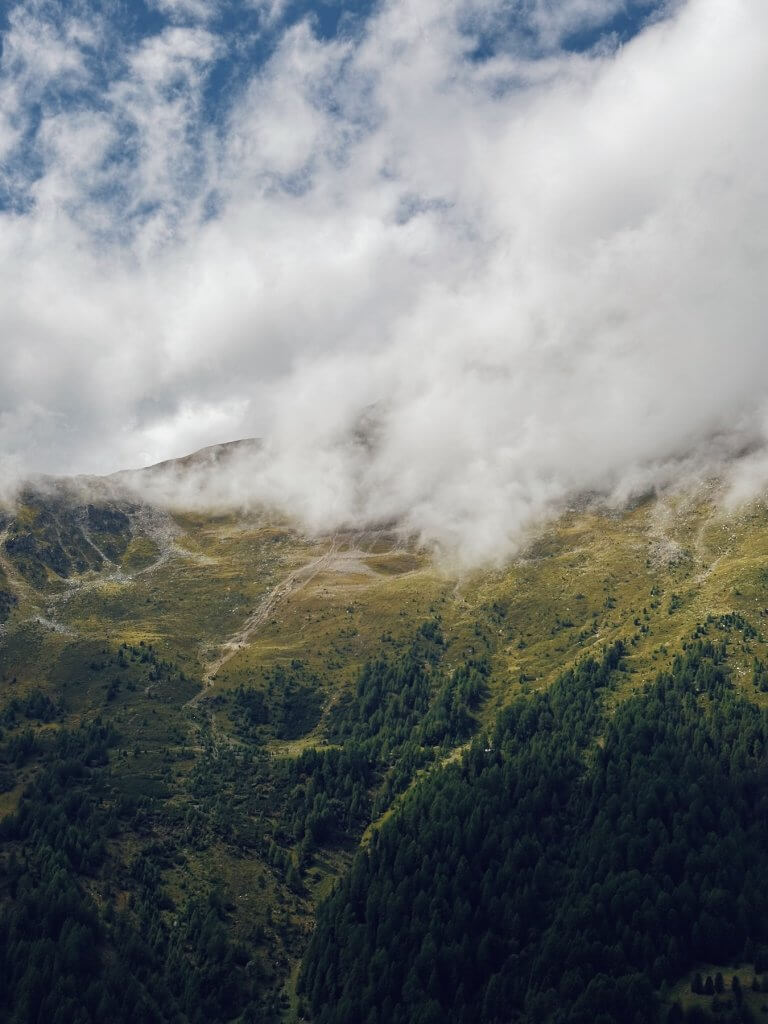 Matthias Maier | Peak in the clouds