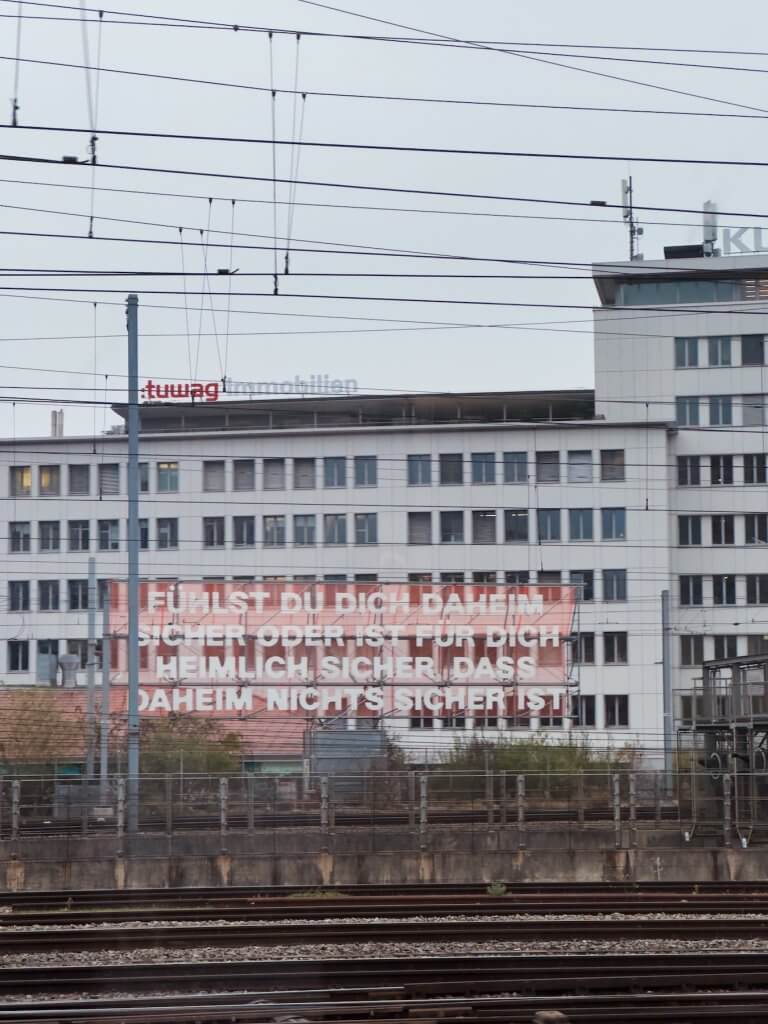 Matthias Maier | Train station message